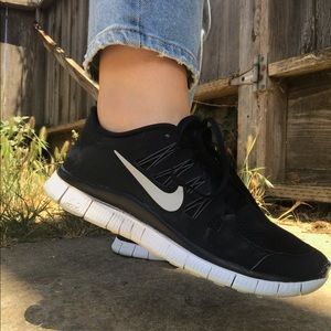 Nike Free Run Black White Sneaker